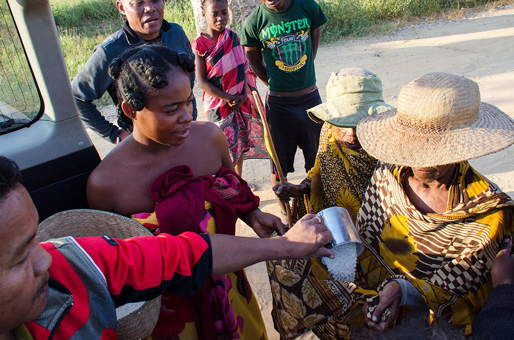 Travel with a purpose Madagascar, rice giving