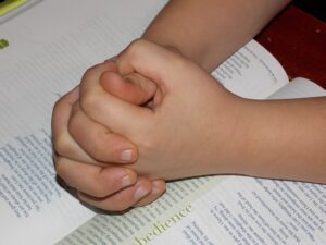 child praying